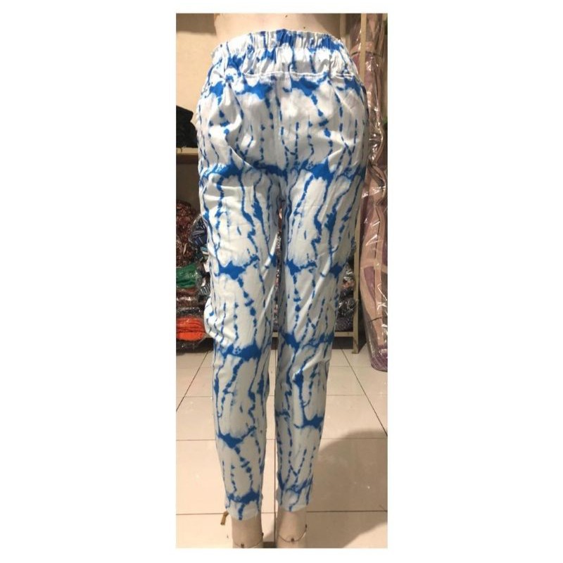 

Celana Pensil / Pensil katun / Celana Tie dye