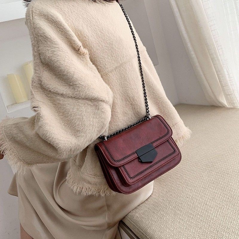 Tas Selempang Stradivarius / Stradivarius slingbag Women Fashion Import
