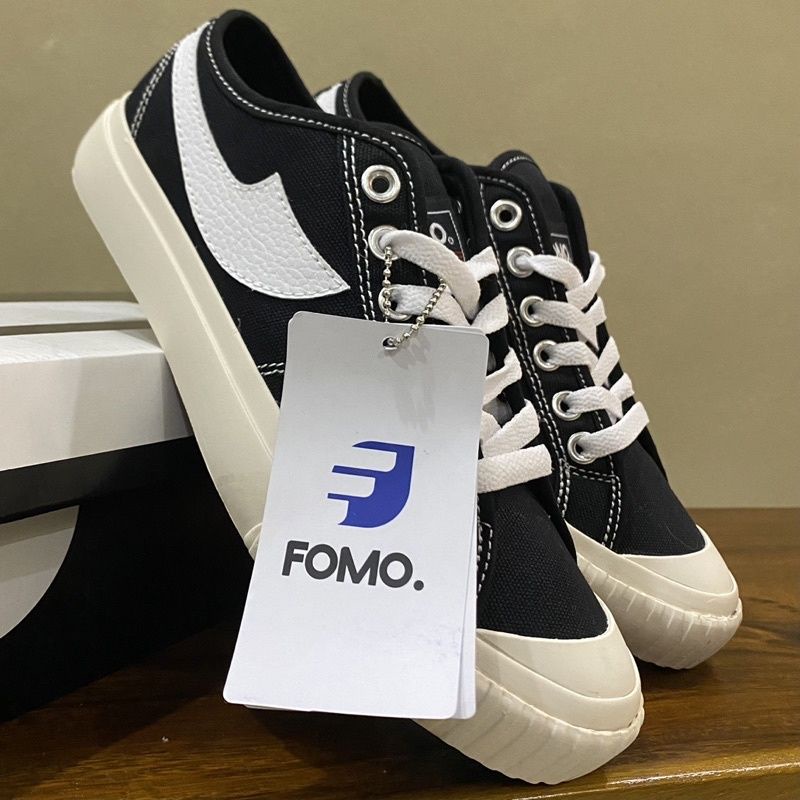 Sepatu Sekolah FOMO Lokal Brand / Sepatu Casual / Sneakers Lokal
