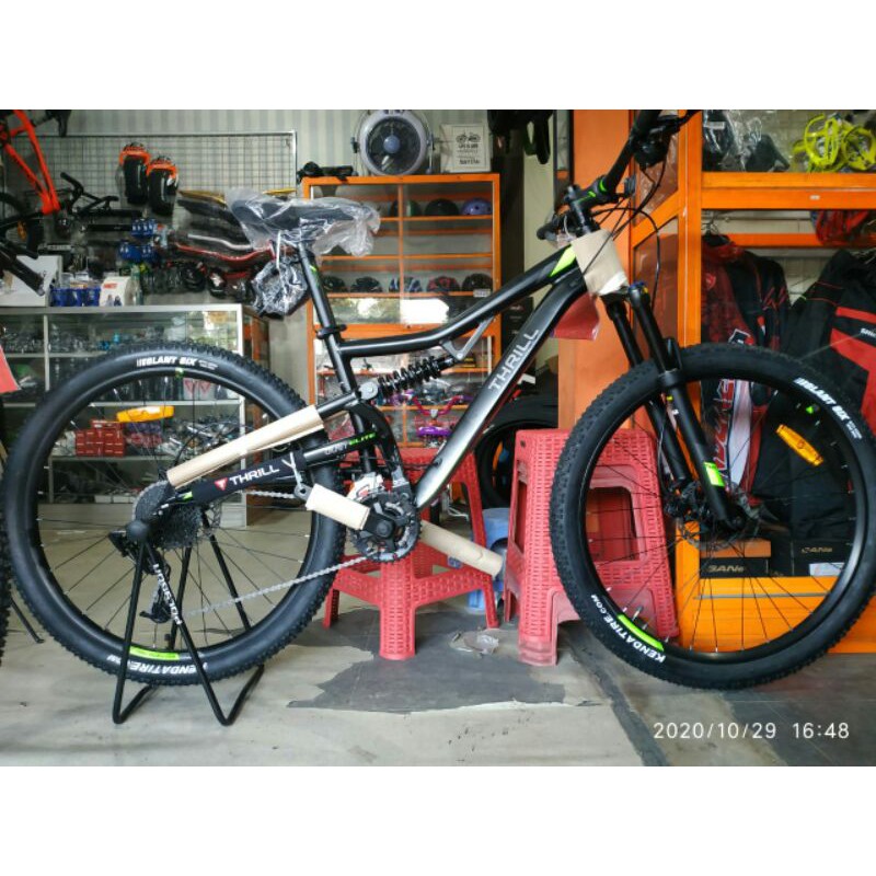 Thrill Oust Elite 2 x 9 speed
