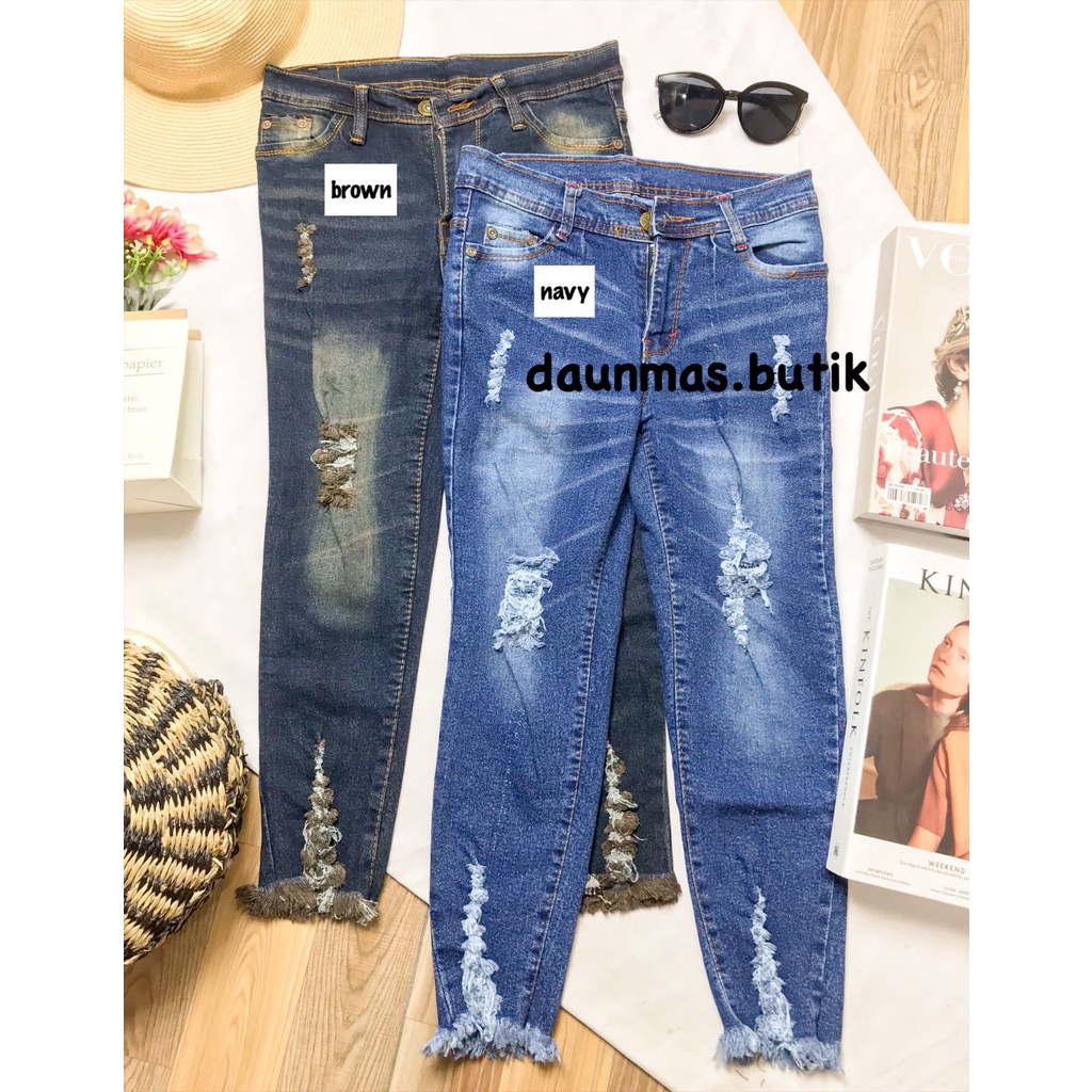 1KG MUAT 2PCS | BANANA JEANS PANTS 7/9 SOBEK DEPAN BAWAH FASHION HITS OOTD SELEBGRAM