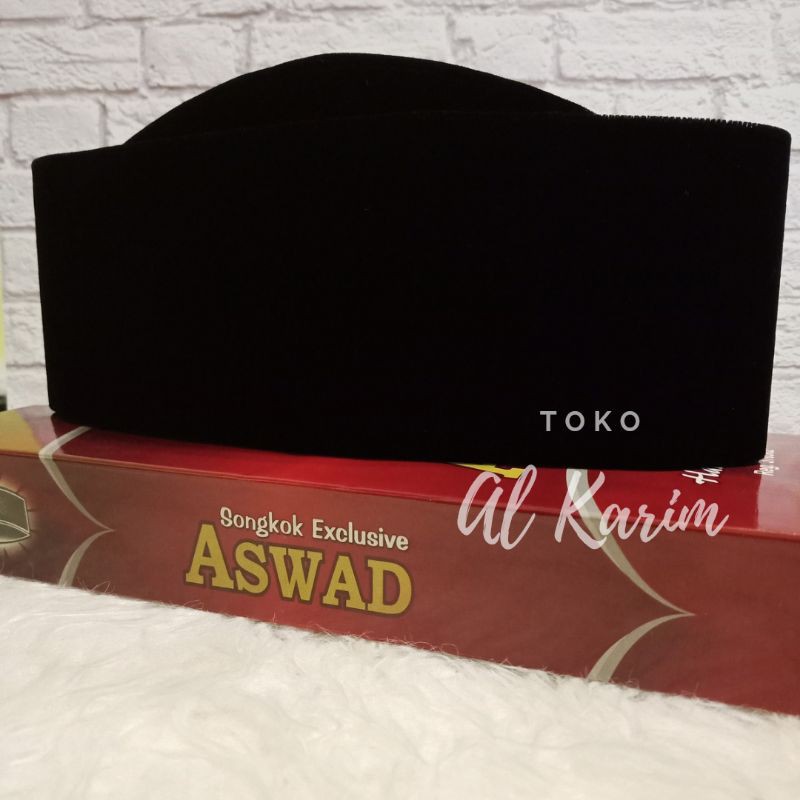Songkok, peci, kopiah bludru hitam Aswad Susun
