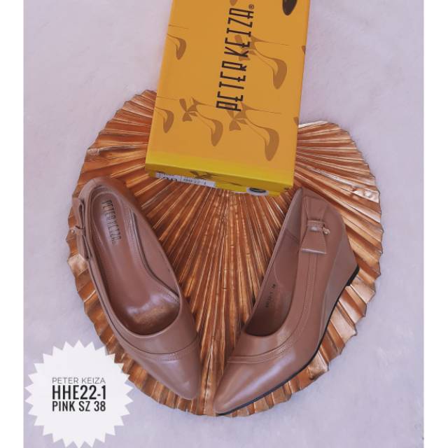 Heels peter kezia