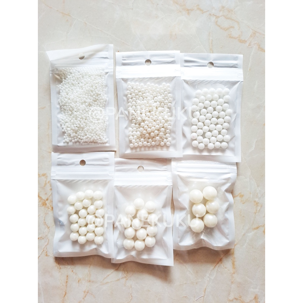 

Sprinkel mutiara/ Sprinkle hiasan ulang tahun warna warni/ Springkel white pearl/ Trimit/ Spikel putih
