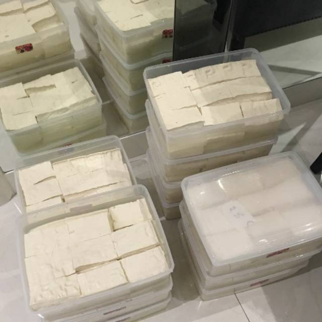 

Tahu Putih Biasa 1 Box isi 15 pcs