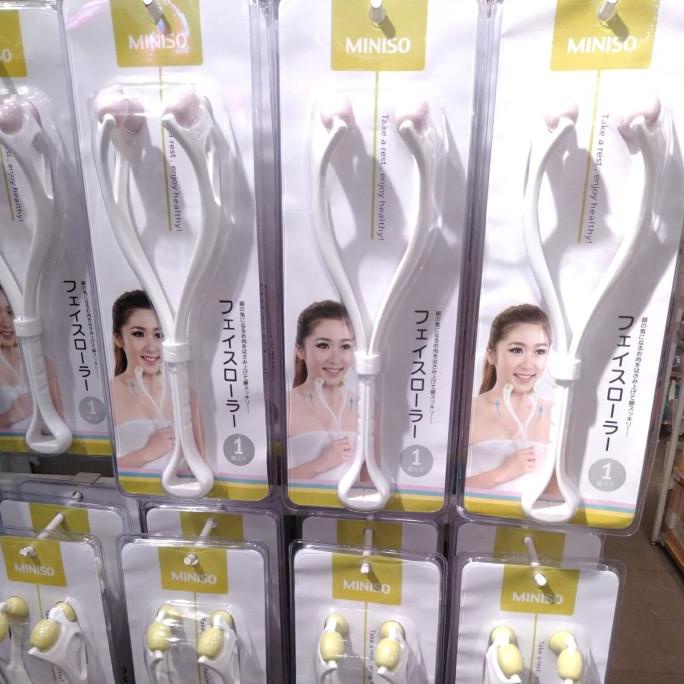 Miniso Alat Pijat Wajah |Face Roller | Facial Massage