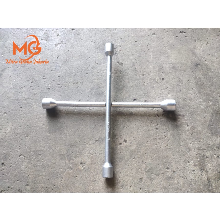 Kunci Roda Mobil Palang Ban Mobil 4 Way Lug Wrench Cross 17-19-21-23mm MGJ