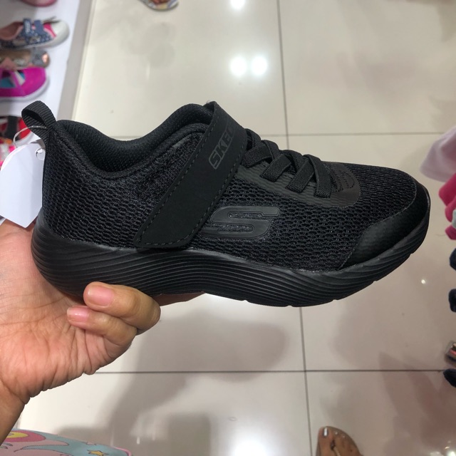 Sepatu sekolah skechers anak