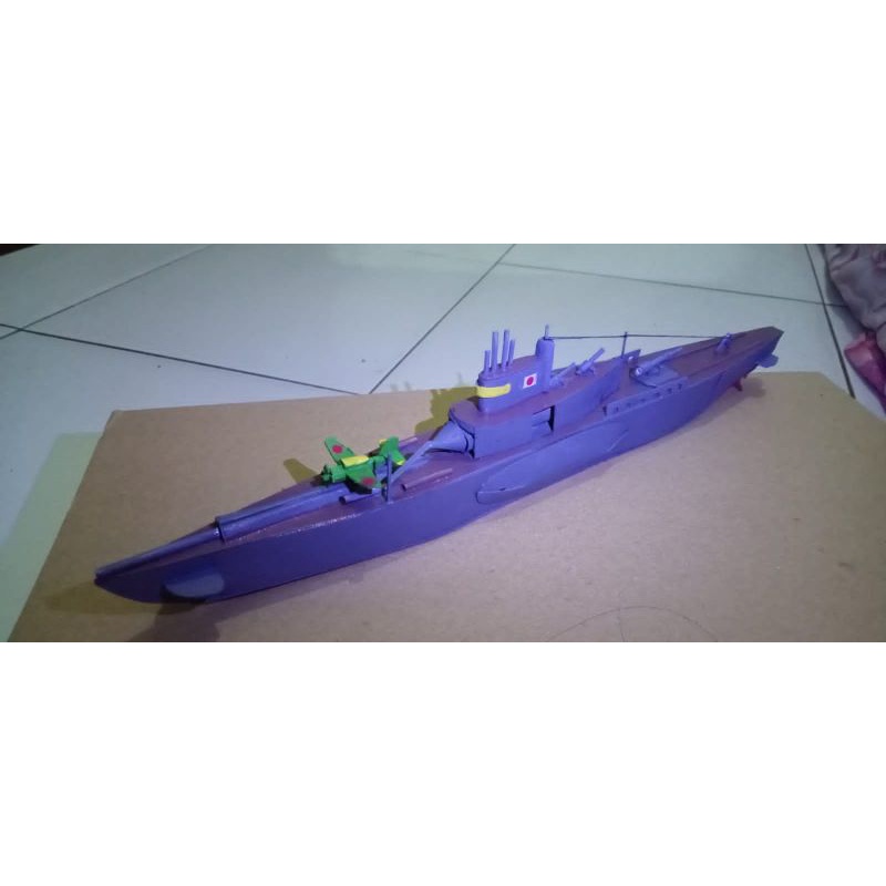 miniatur kapal selam l-400