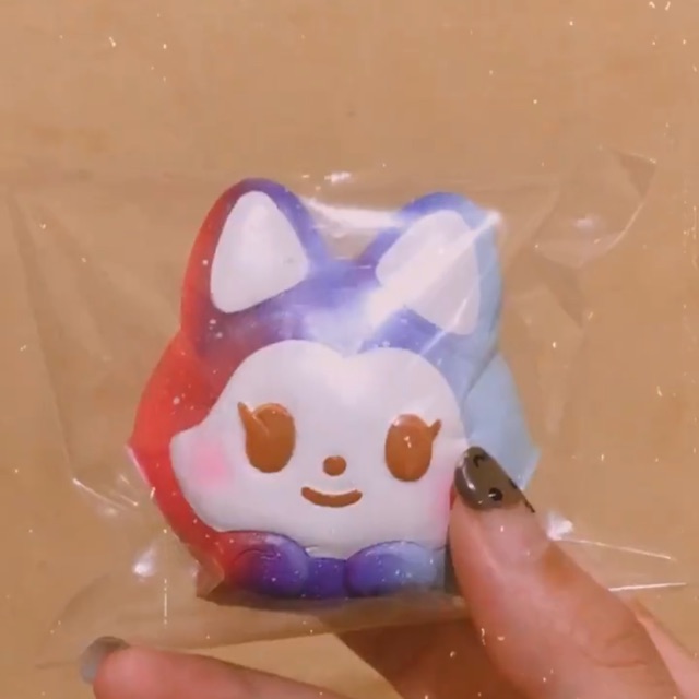 Ibloom share bread foxy