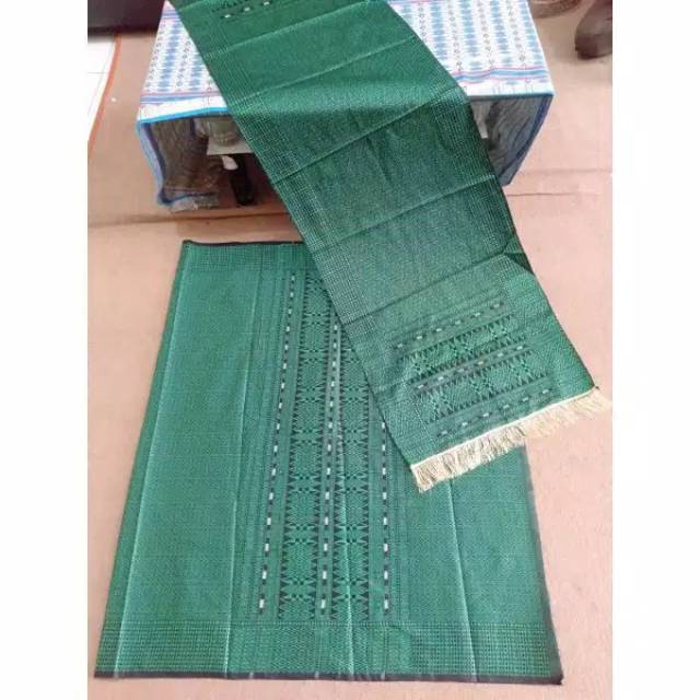 Songket batak  tumtum green