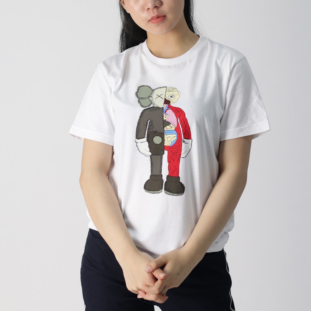  KAOS  WANITA  CEWEK STREETWEAR UNIQLO  X KAWS WOMAN T 