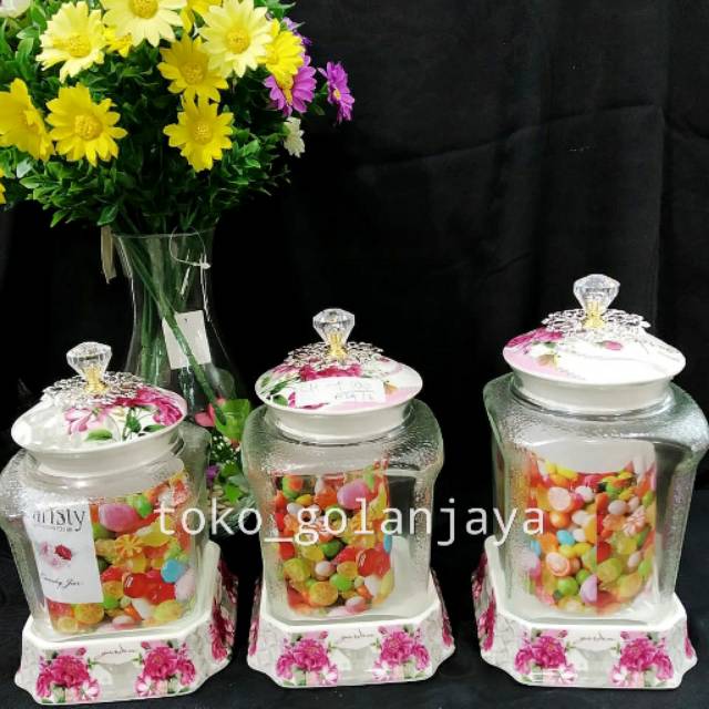Toples Kue Fiorenza