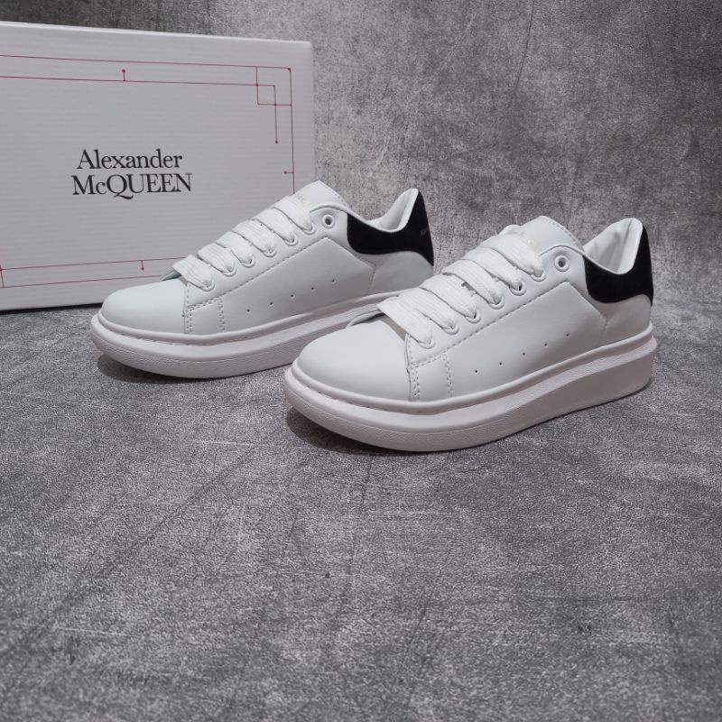 full black alexander mcqueen