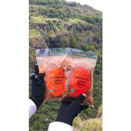 

RENDANG TELUR SUNRISE 200gr CEMILAN LAUK KERIPIK RENDANG KHAS MINANG