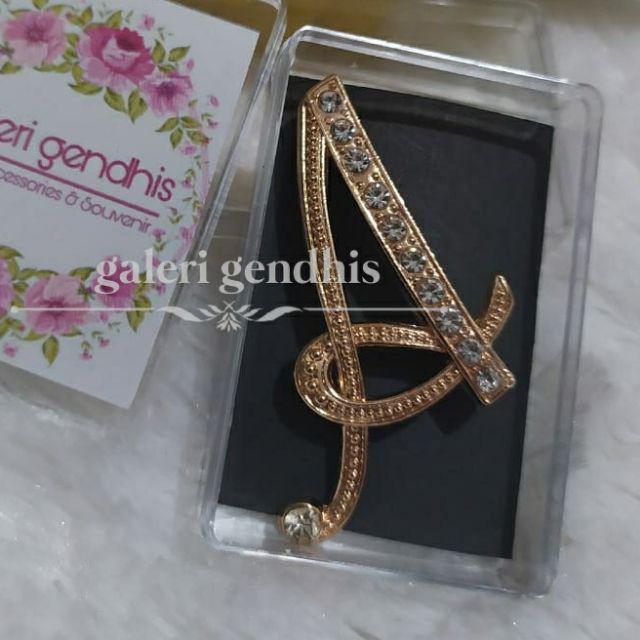 Bros Huruf / Bros Alfabet  / Bros Nama / Bros Unik / Bros Hijab / Bros Simple Cantik Inisial Pin-Gold