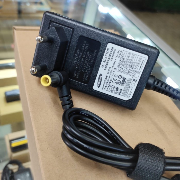 Charger Adaptor Monitor Samsung 14V 2.1A Bergaransi