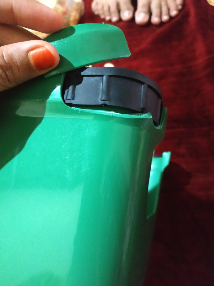 Bangku Tebal Jongkok  / Kursi Plastik Kaki Pendek Serbaguna Warna Acak Grosir Termurah