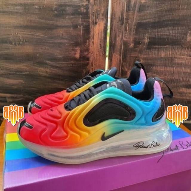 sepatu nike rainbow