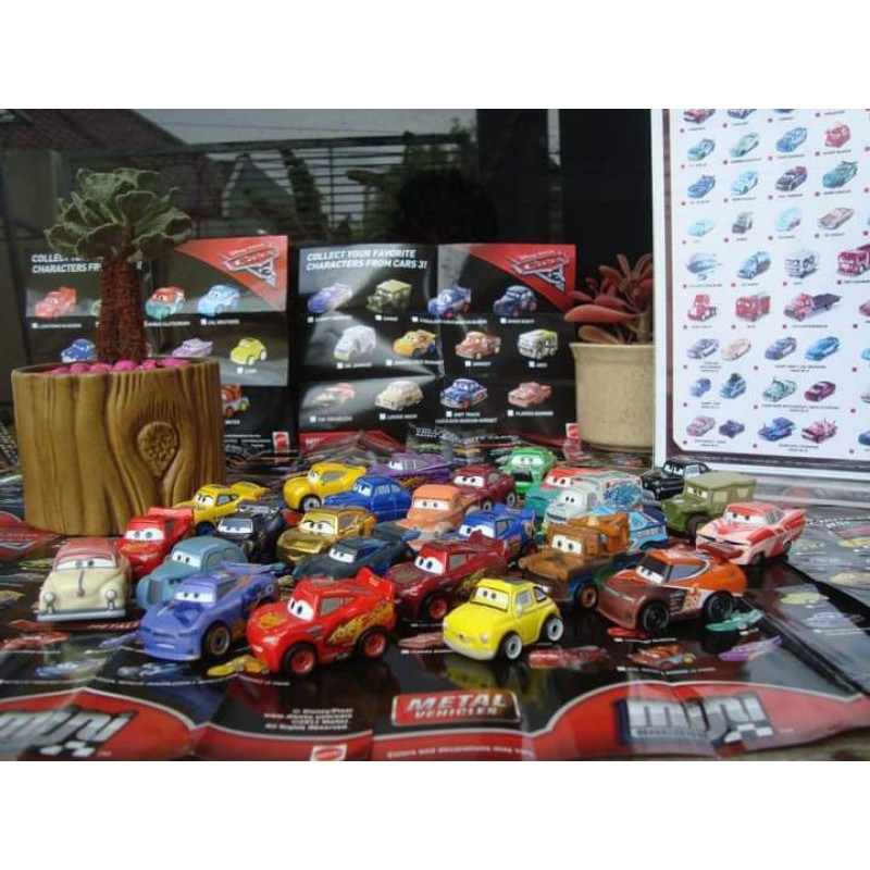 Diecast Disney Pixar Cars Mini Racers