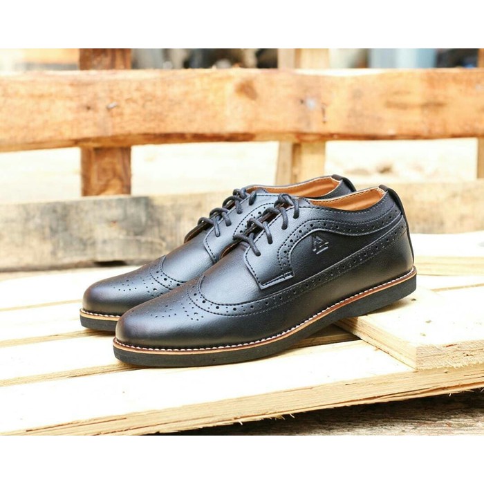 Sepatu Kulit Wingtip Kulit Formal Pria Saga Series