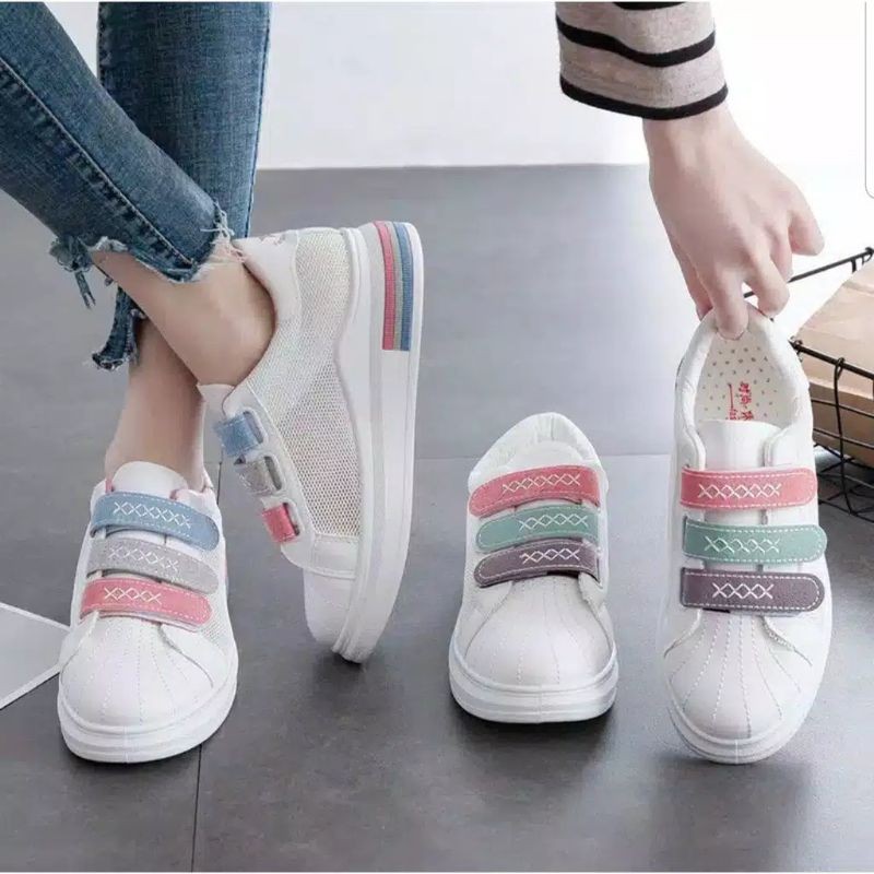Sepatu sneakers wanita (ys 207)