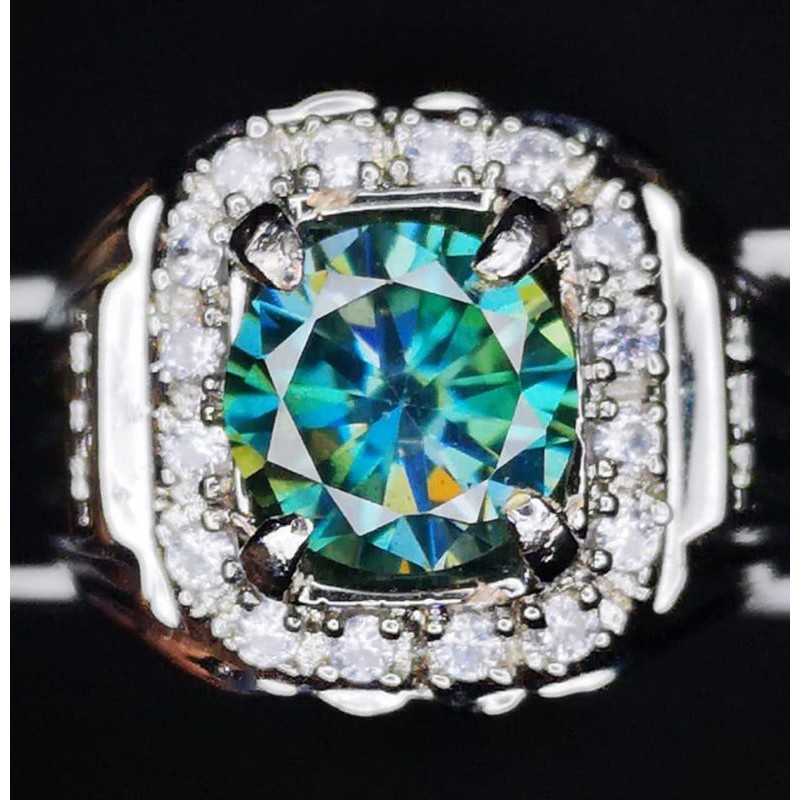 BLUISH GREEN MOISSANITE VVS1