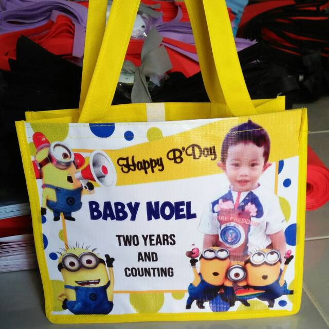 

Tas ultah/tas ulang tahun /tas souvenir