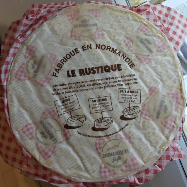 

le rustique camembert cheese keju whole bulat Utut berat +- 1kg