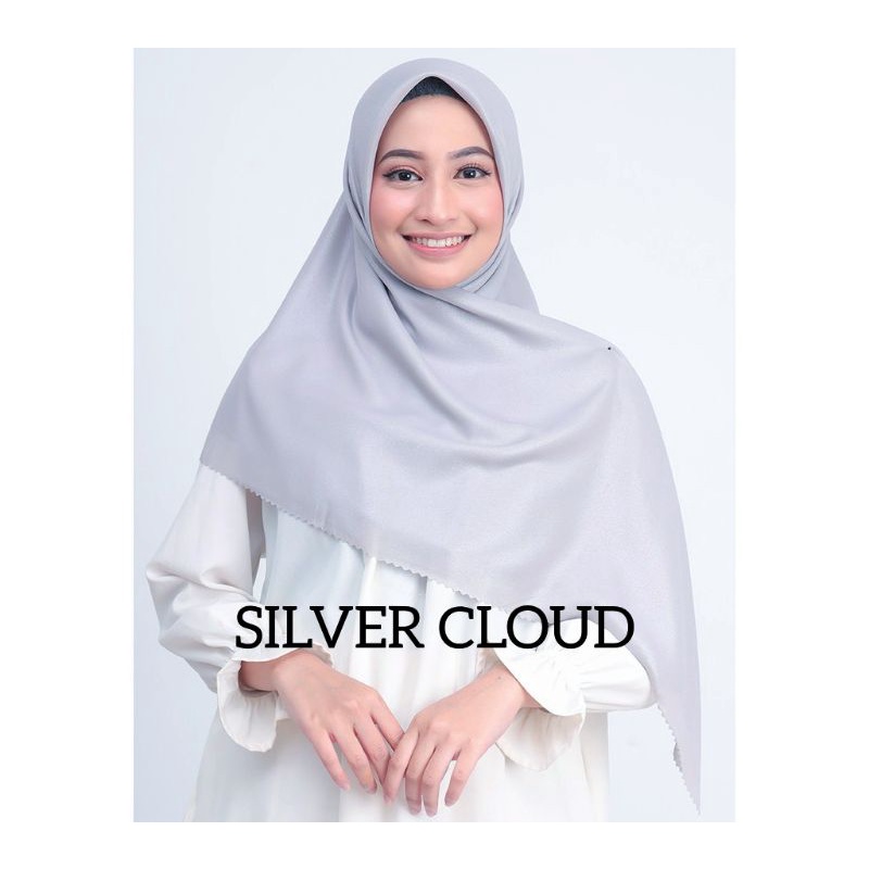 LUXURY PLAIN LC BY UAMAMA SCARF TEPI LACER CUT HIJAB/KERUDUNG GLOWING PESTA MEWAH SEGI EMPATi-SILVER CLOUD