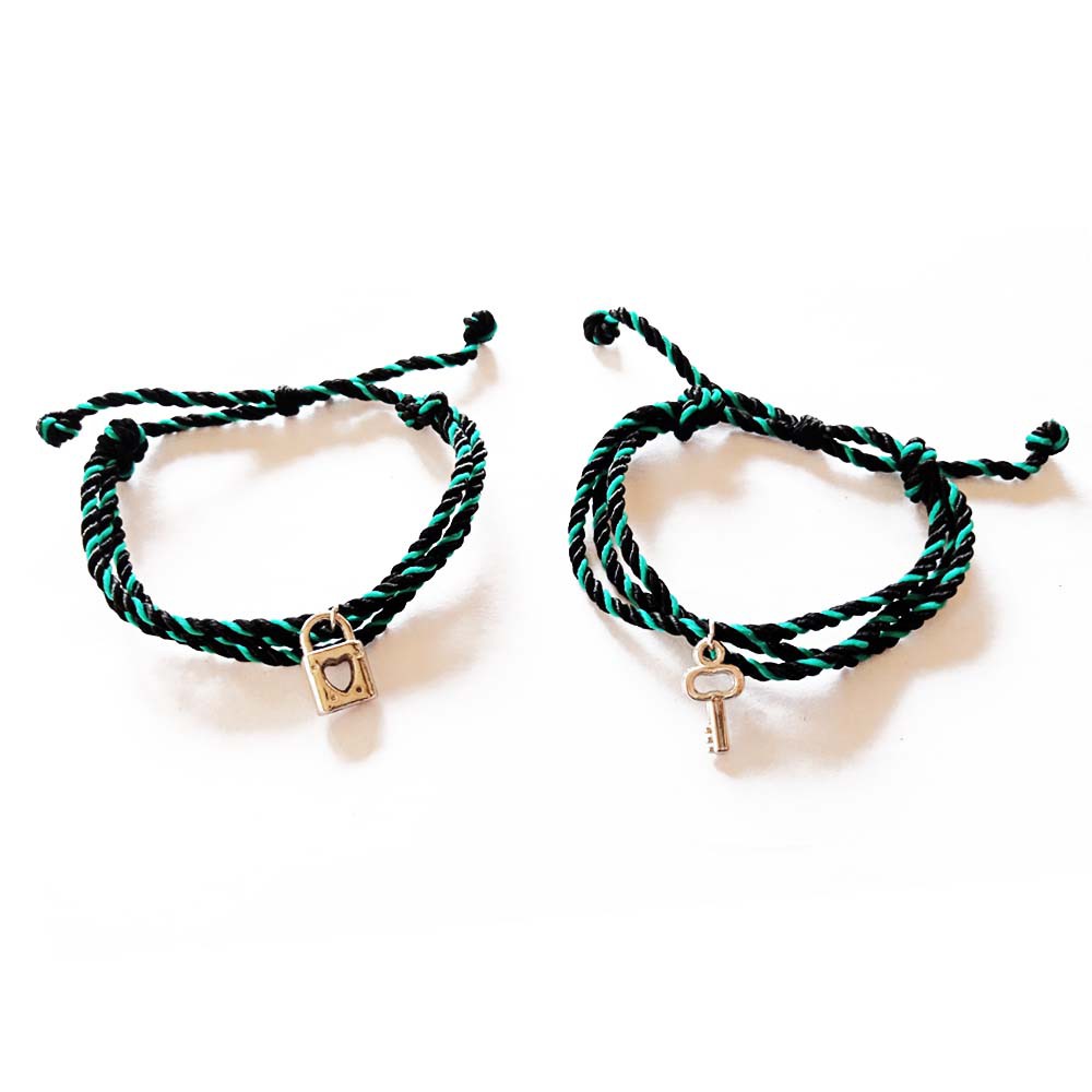 Gelang Couple Tali Pelintir 3 Layer Kunci Gembok 3 Warna