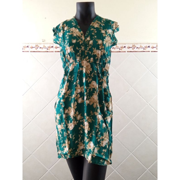 dress mano pendek wanita dewasa simpel motif bunga Bali