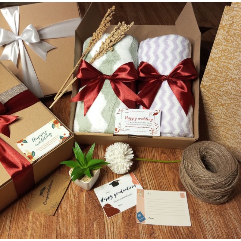 Kado pernikahan/hampers wedding/hampers handuk/Hampers pernikahan giftbox