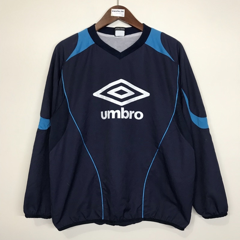 Vintage Jersey Shirt Umbro Big Logo Product by Descente second