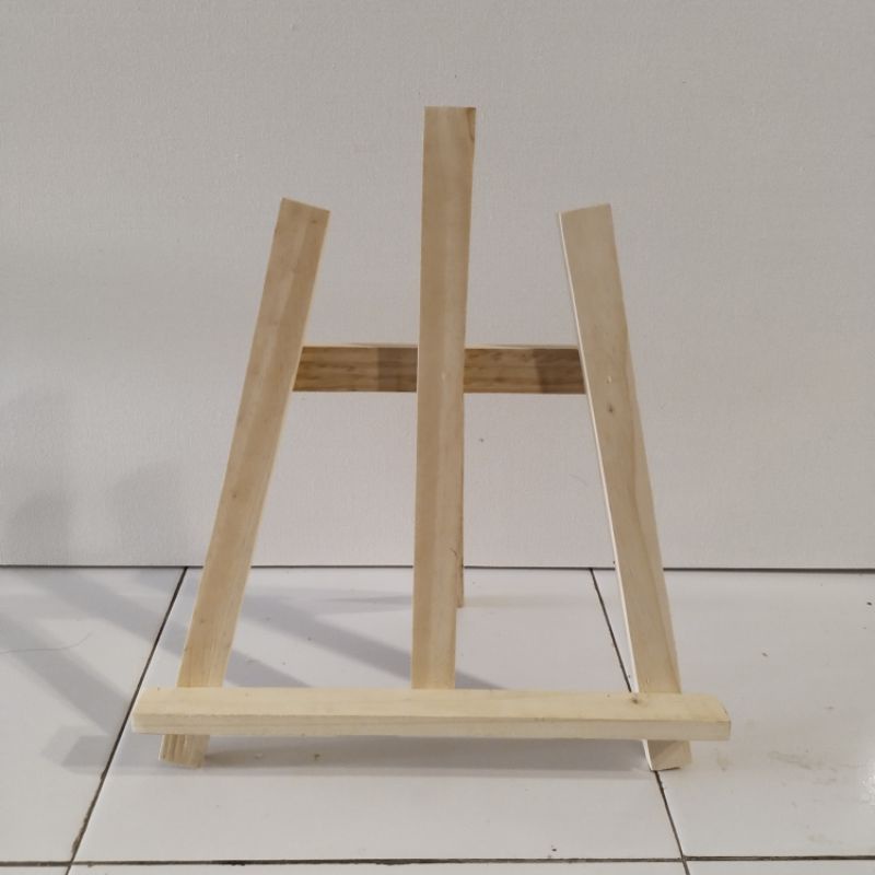 

Trinity / Wooden Easel Tinggi 40cm. Best Produk! Best Quality!