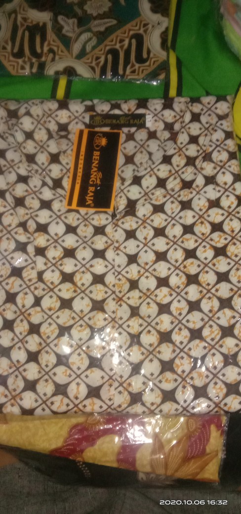 Benang Raja Tunik Batik Wanita