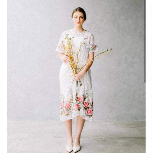 

Posh the label Aleya white dress**new**cantik utk lebaran, sopan dan elegant