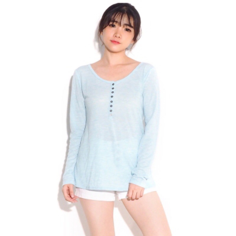 On Henley Button Blue - Kaos Wanita Lengan Panjang Branded