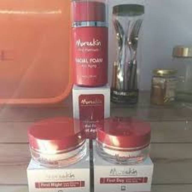 Moreskin First Day and First Night Anti Aging Cream (Krim Siang/Day Cream)(Krim Malam / Night Cream)