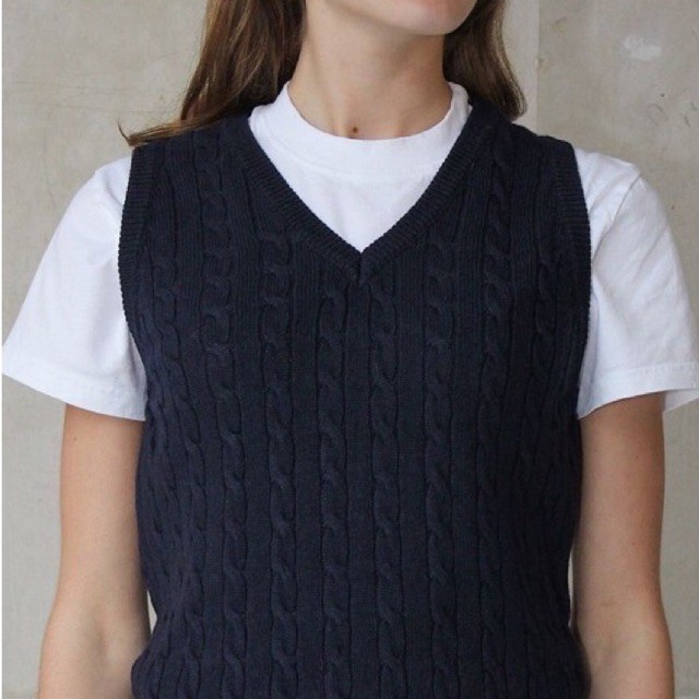 black sweater vest womens