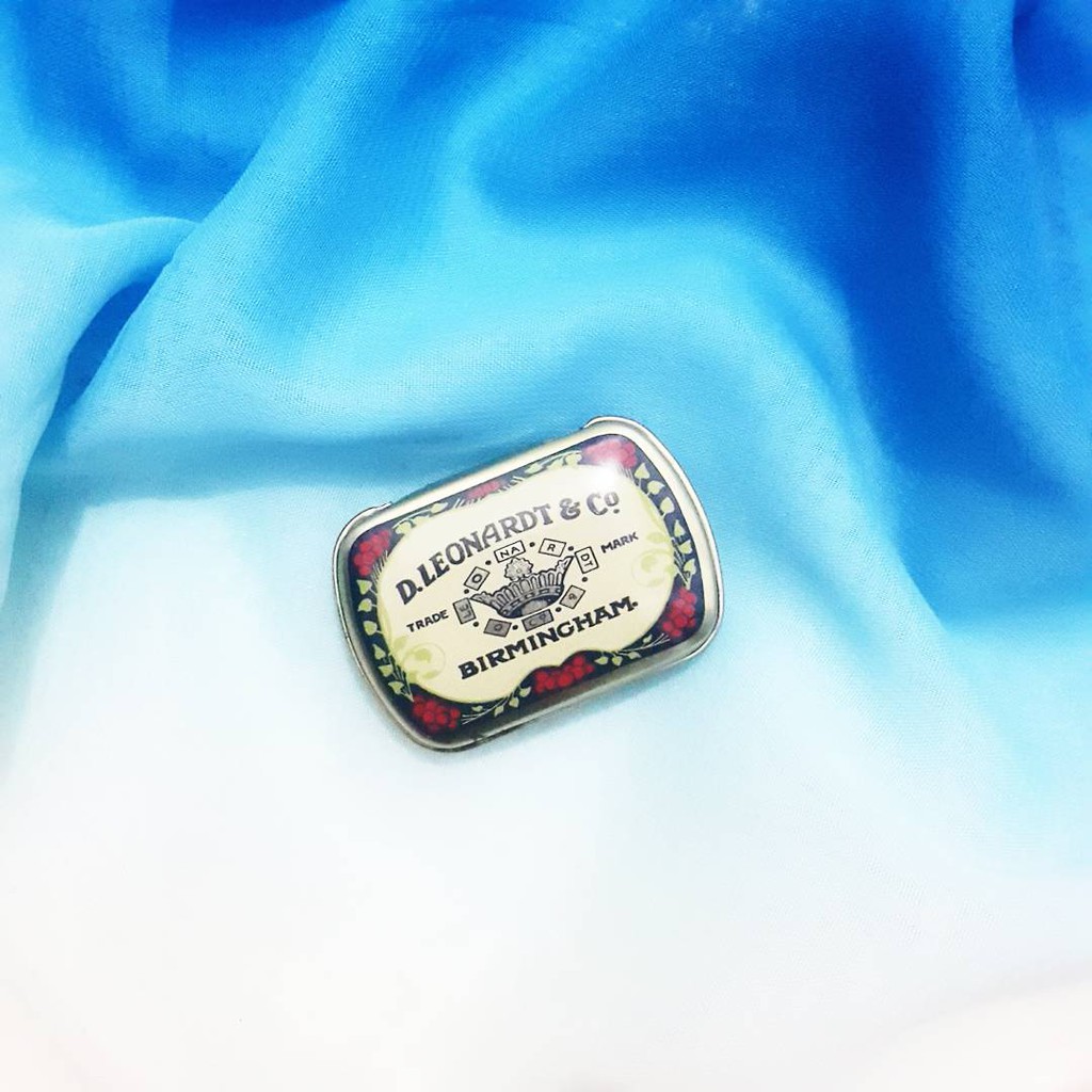 

Leonardt Metal Nib Box