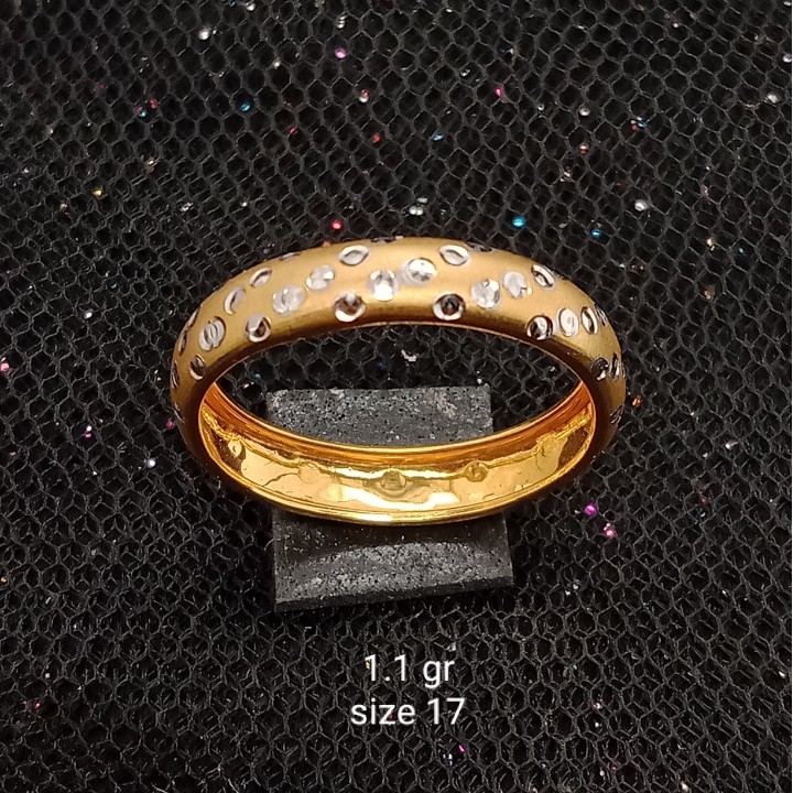 Cincin Emas 17 K - 1.1 gr Kadar 750 - 2397