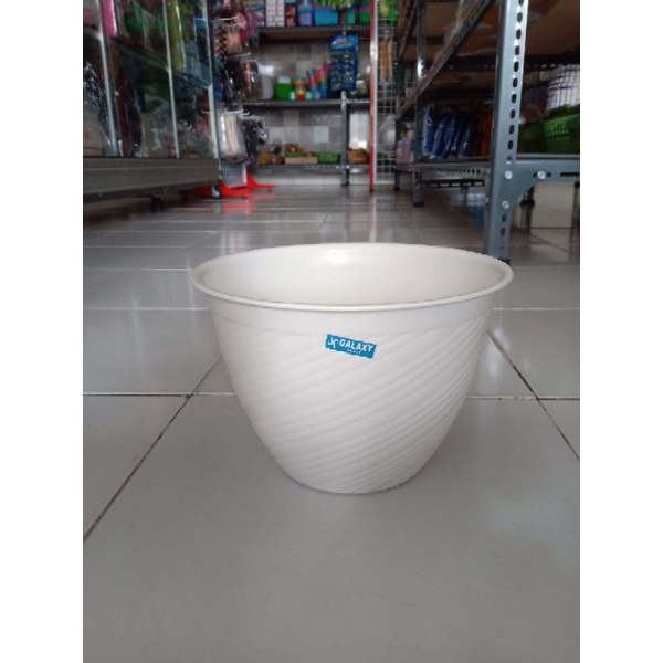 Pot Tanaman Diameter 20cm (Putih,Hijau,Merah Bata)