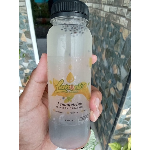 

Lemonto Drink Sari Lemon Alami Siap Minum 250ml