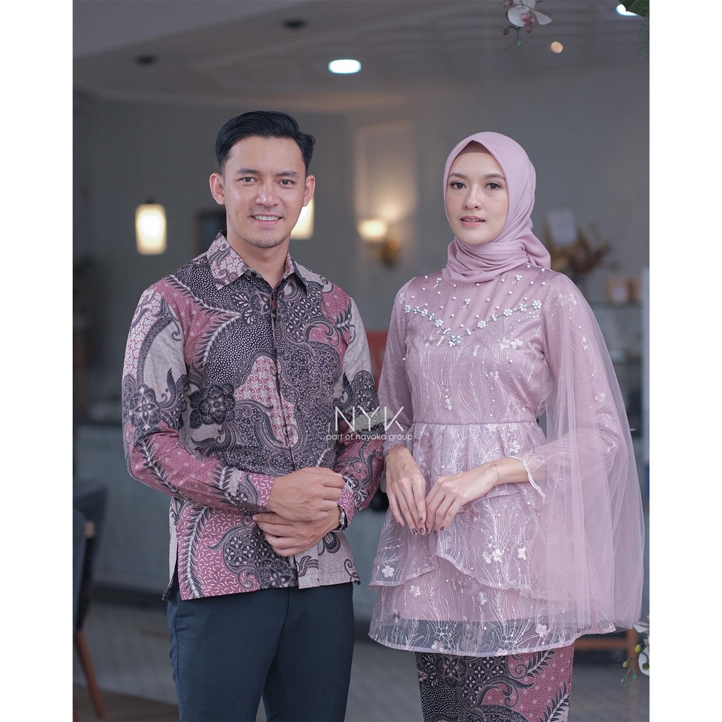 BATIK KEBAYA COUPLE FELICIA - KEBAYA TUNANGAN LAMARAN - BATIK COUPLE MODERN - SET KEBAYA TUNIK TULLE MUTIARA MIX PAYET - KEBAYA MODERN KEKINIAN - KEBAYA WISUDA