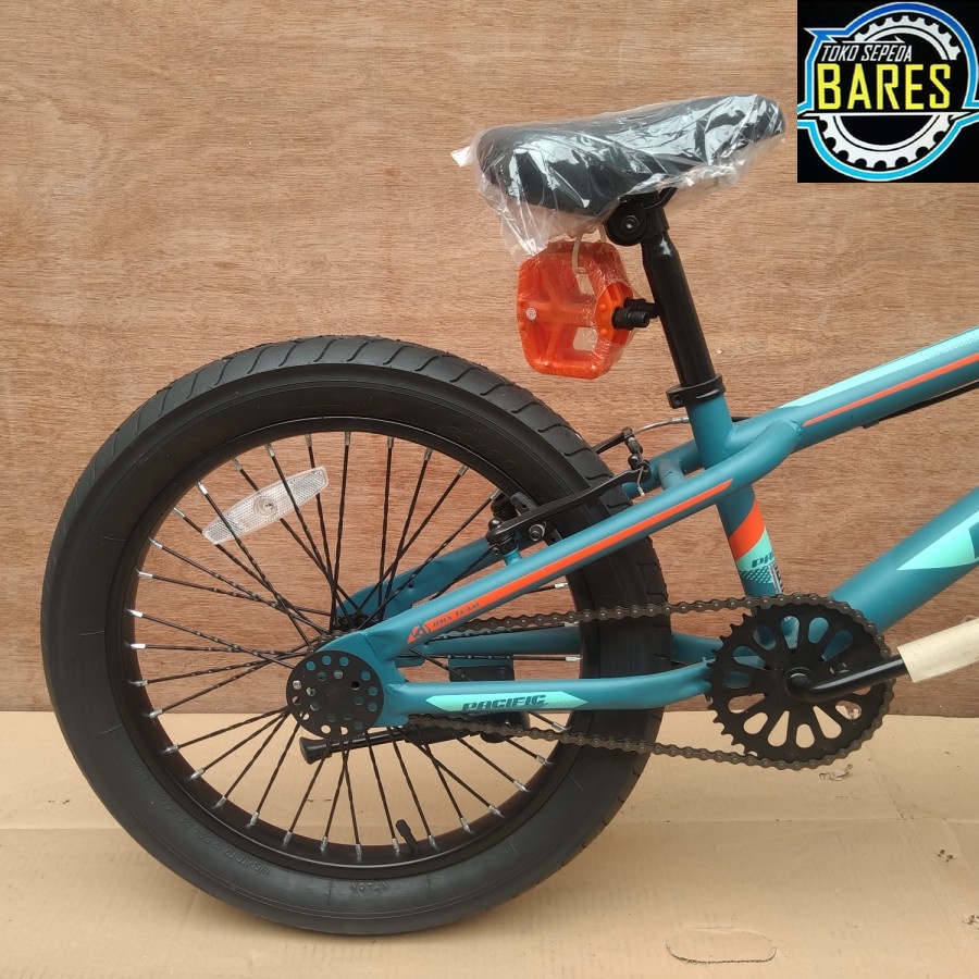 Sepeda BMX Anak 20 Pacific Hotshot XCR 6.0 Ban 3.0