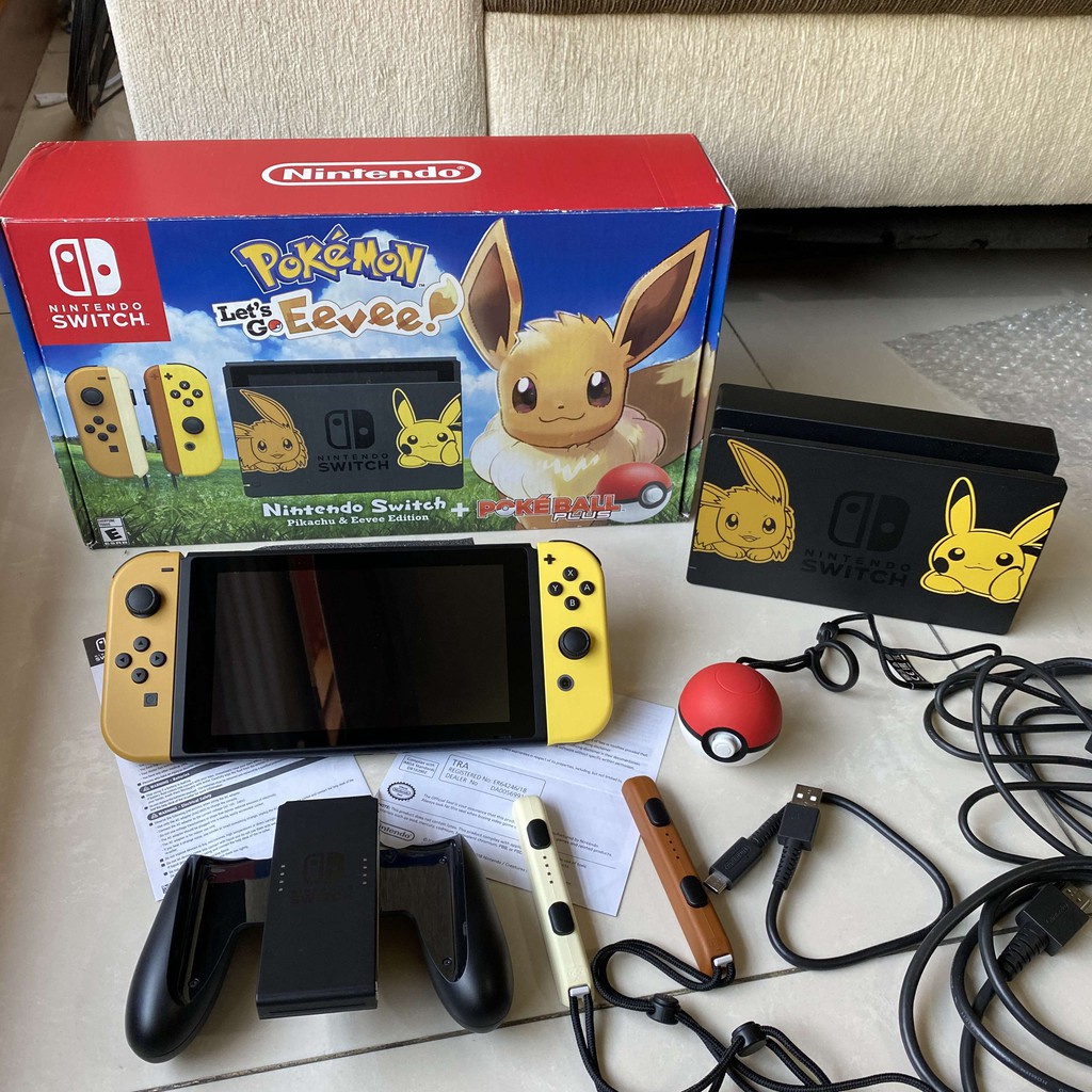Nintendo Switch Bundle Pikachu Eevee Edition Pokemon Lets Go Pikachu Shopee Indonesia