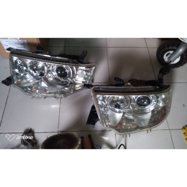 Lampu depan pajero dakar kiri