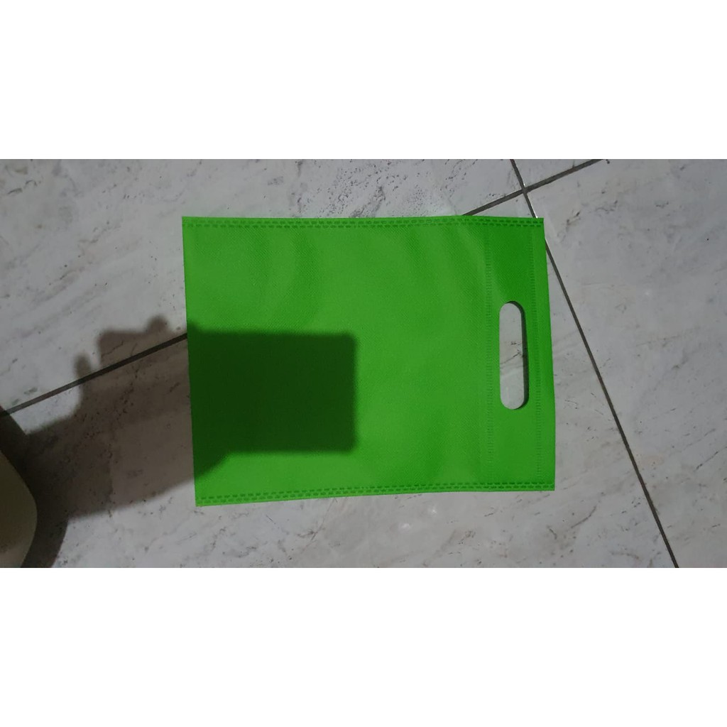 

goodie bag/tas spunbond/tas souvenir