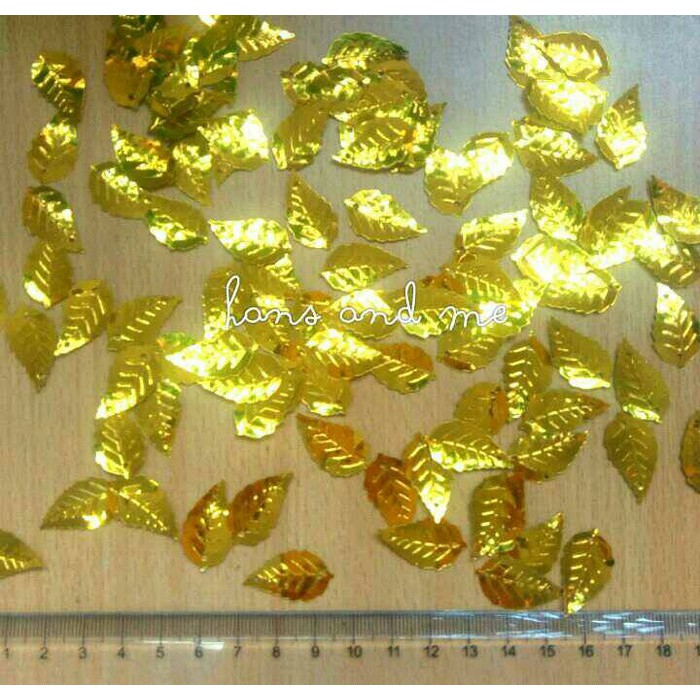 Payet / Manik Daun Mangga 24mm - Daun Emas Gold